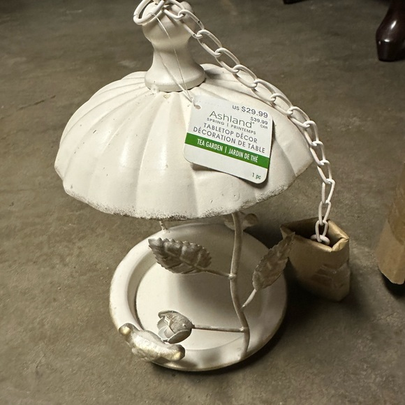 Lanterns with birds - Picture 1 of 2